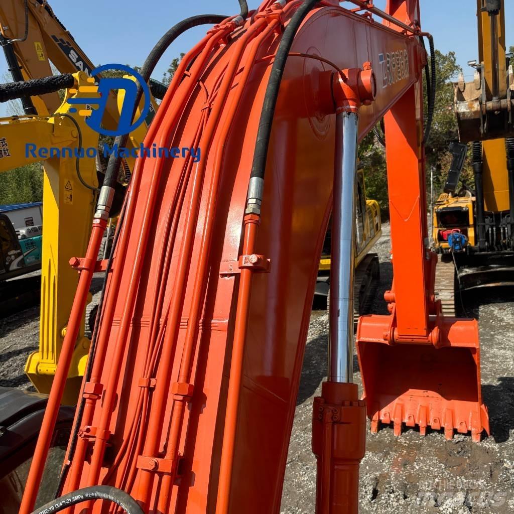 Hitachi ZX 240-3 Pelle sur chenilles