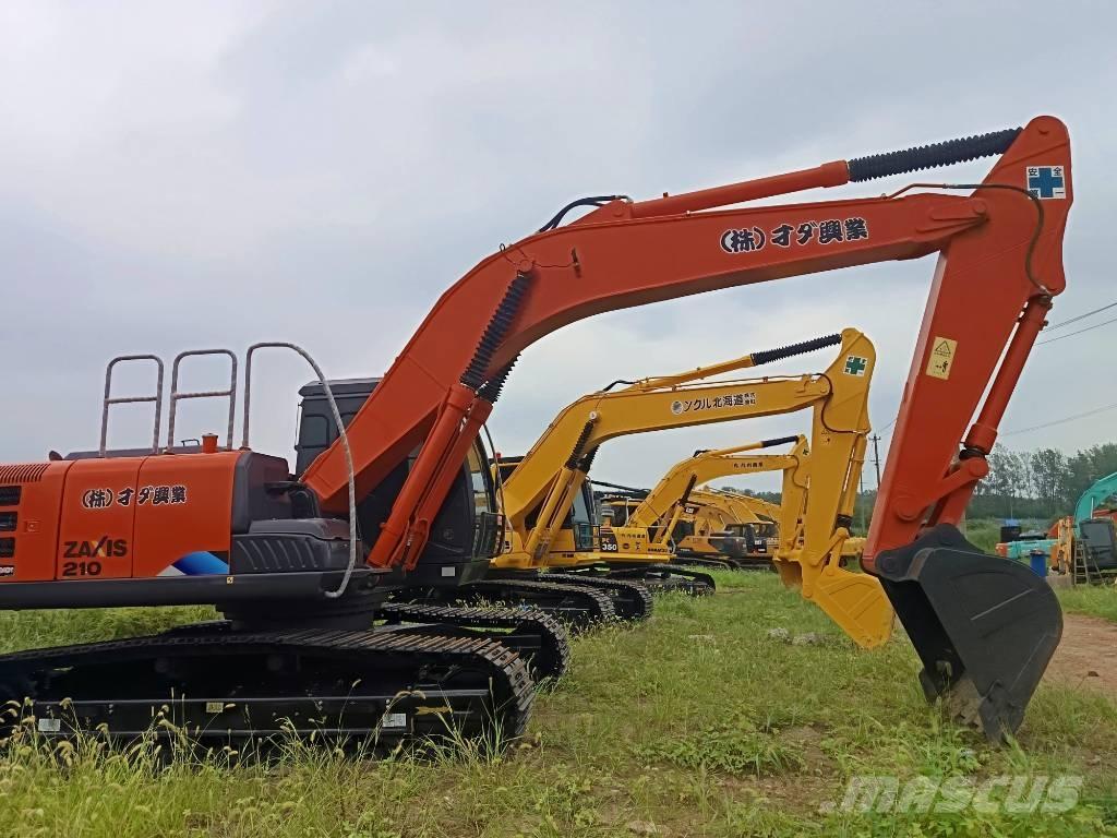 Hitachi ZX 210 Pelle sur chenilles