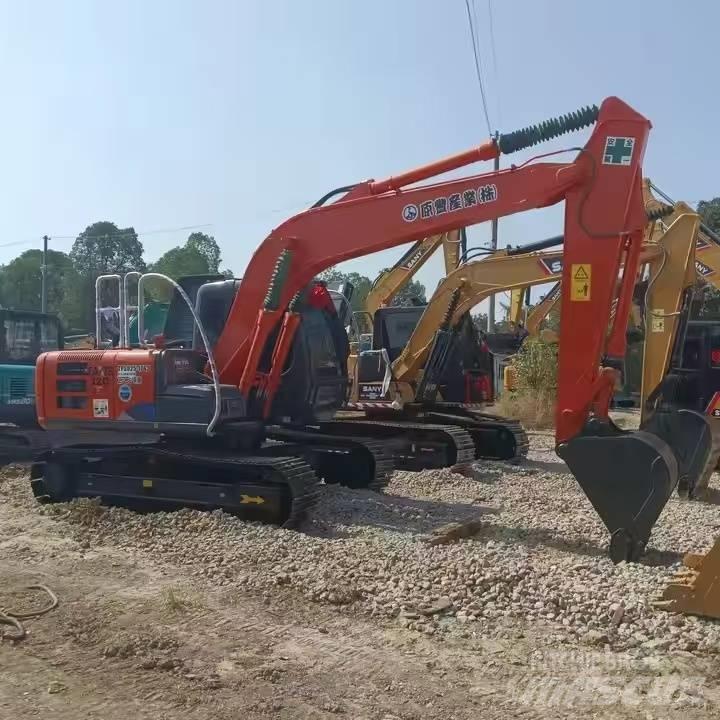 Hitachi ZX 120 Pelle sur chenilles