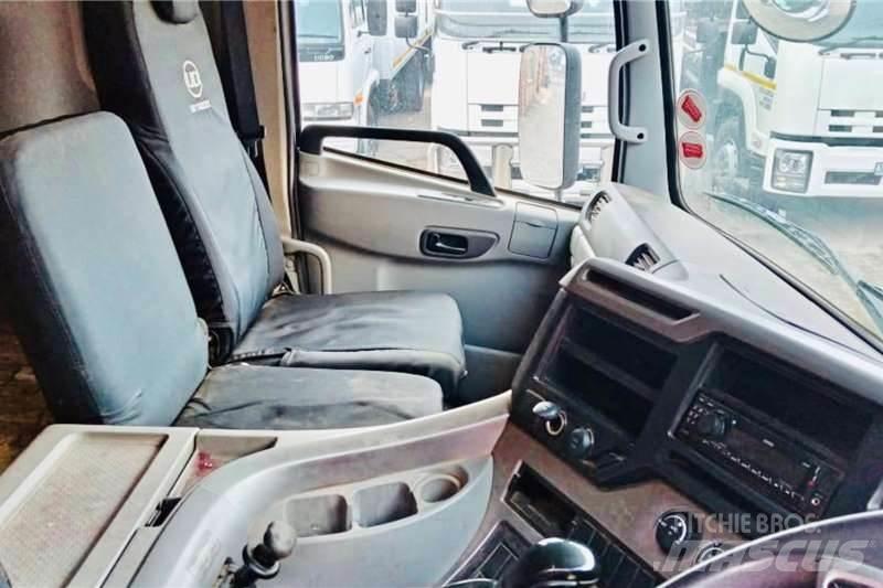 UD CW 26 460 Autre camion