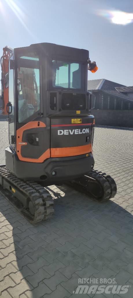 Develon DX 27 Z-7 Mini pelle < 7t