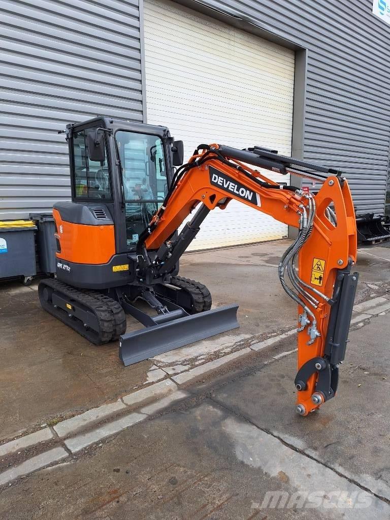 Develon DX 27 Z-7 Mini pelle < 7t