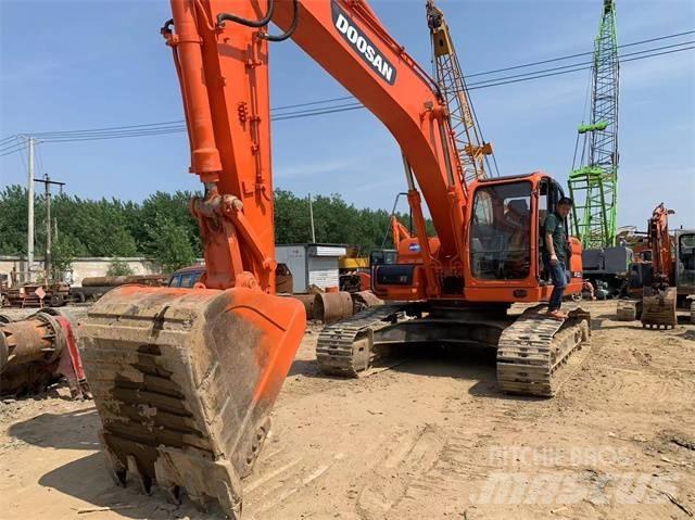Doosan DX 300 LC Pelle sur chenilles