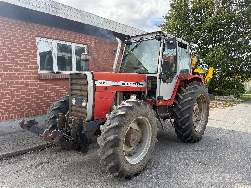 Massey Ferguson 699 Tracteur