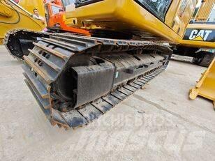CAT 323 Pelle sur chenilles