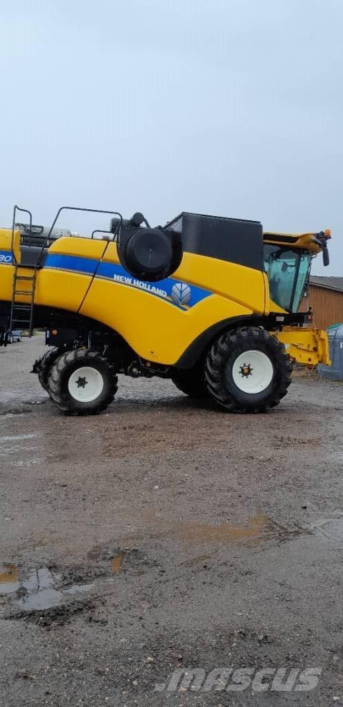 New Holland CX5.80 Moissonneuse batteuse
