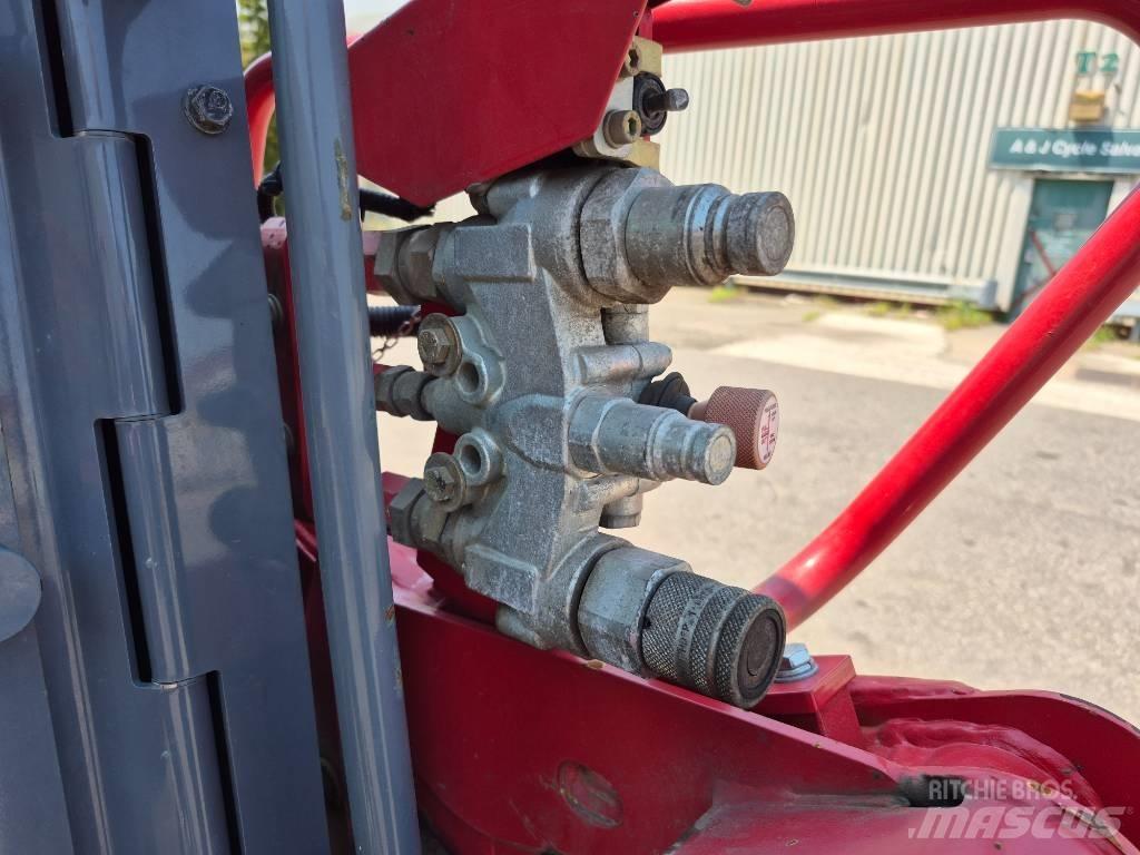 Takeuchi TL 6 R Chargeuse compacte