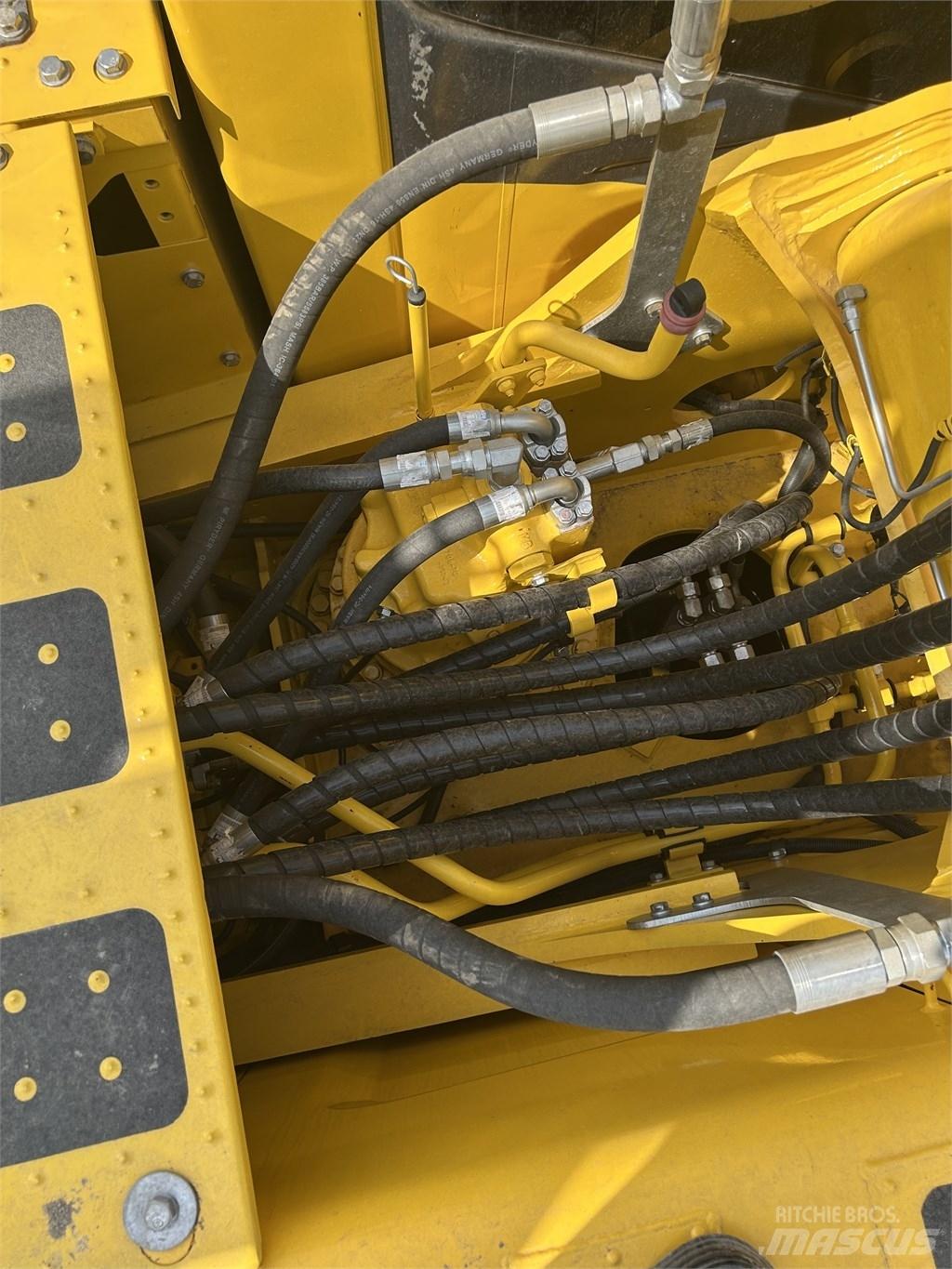 Komatsu PC 240 Pelle sur chenilles