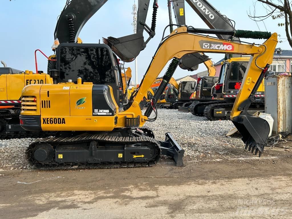 XCMG XE 60 D Mini pelle < 7t