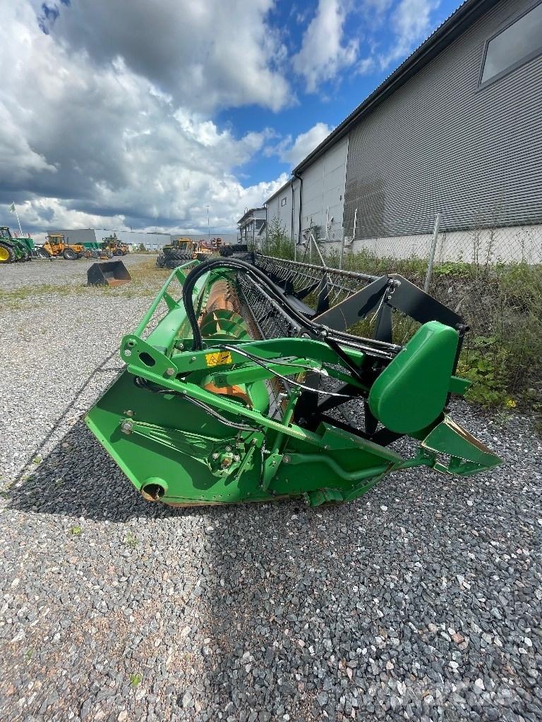 John Deere 622R Barre de coupe pour moissonneuse batteuse
