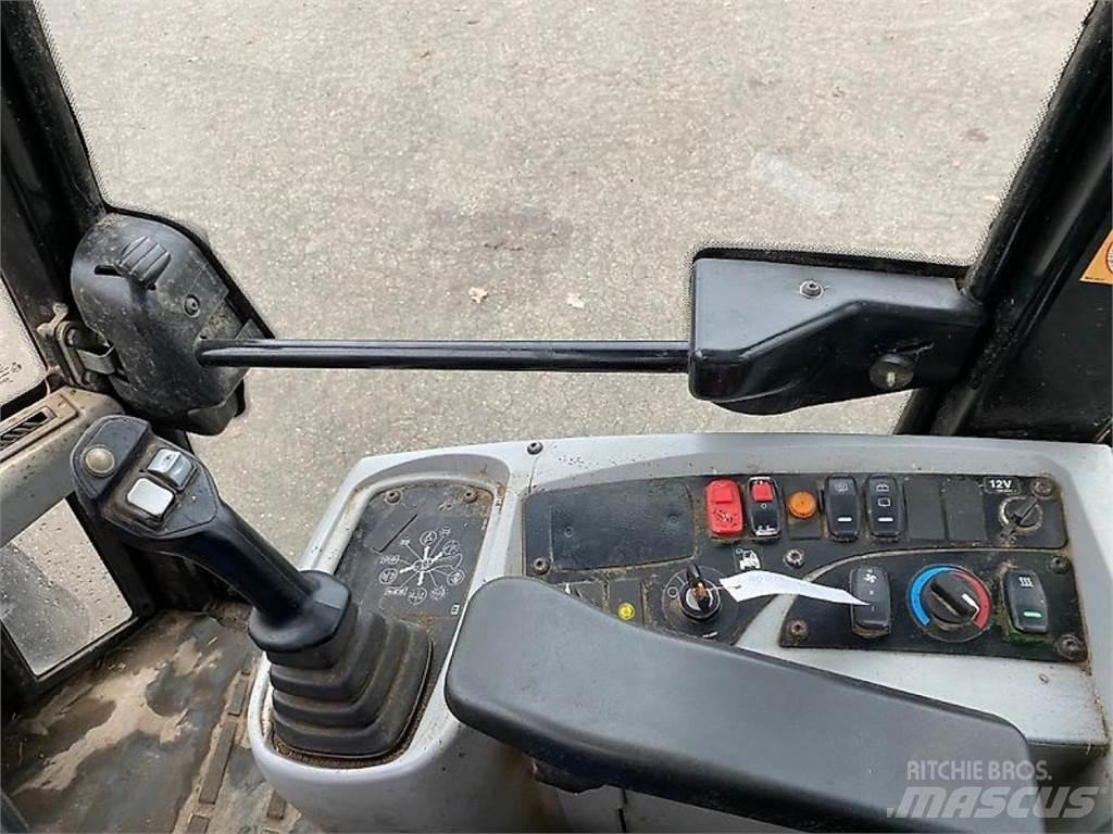 CAT 908M Chargeuse sur pneus