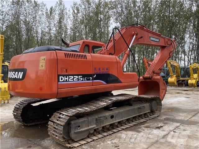 Doosan DH225 Pelle sur chenilles