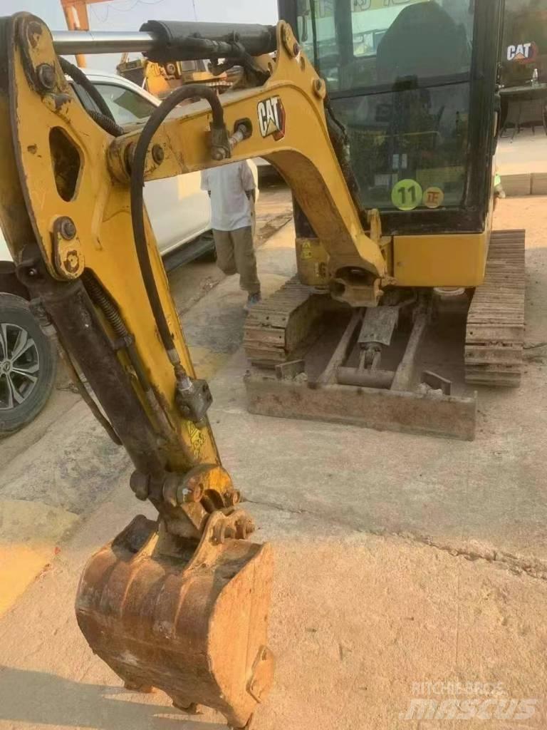 CAT 302 Mini pelle < 7t
