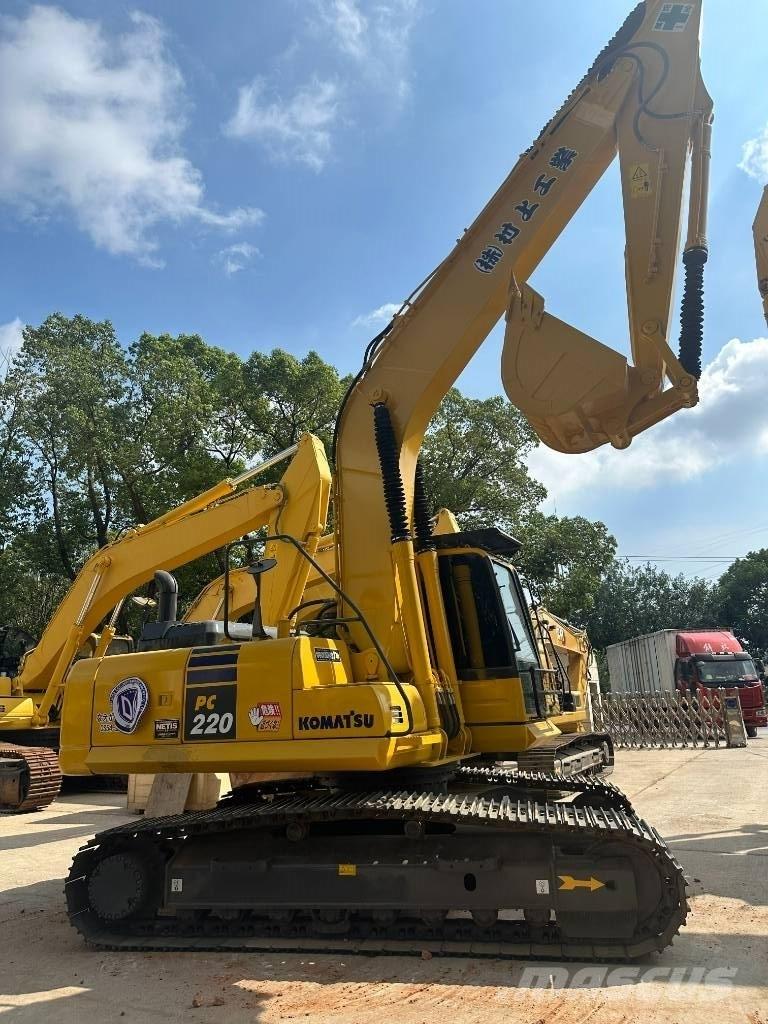 Komatsu PC 220-8 Pelle sur chenilles