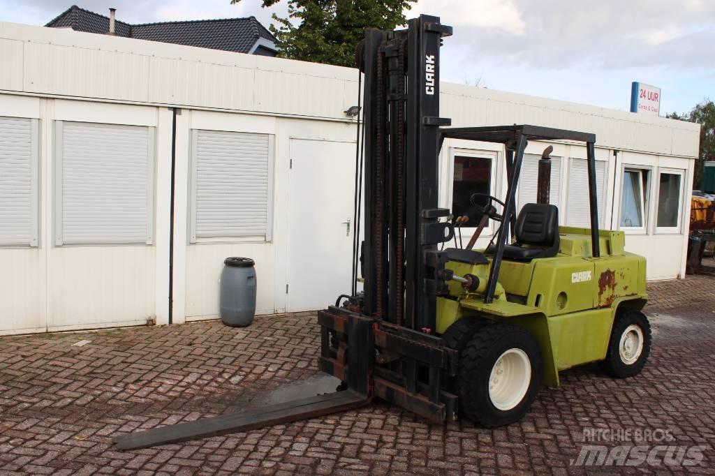 Clark C500 Y 80 PD Chariots diesel