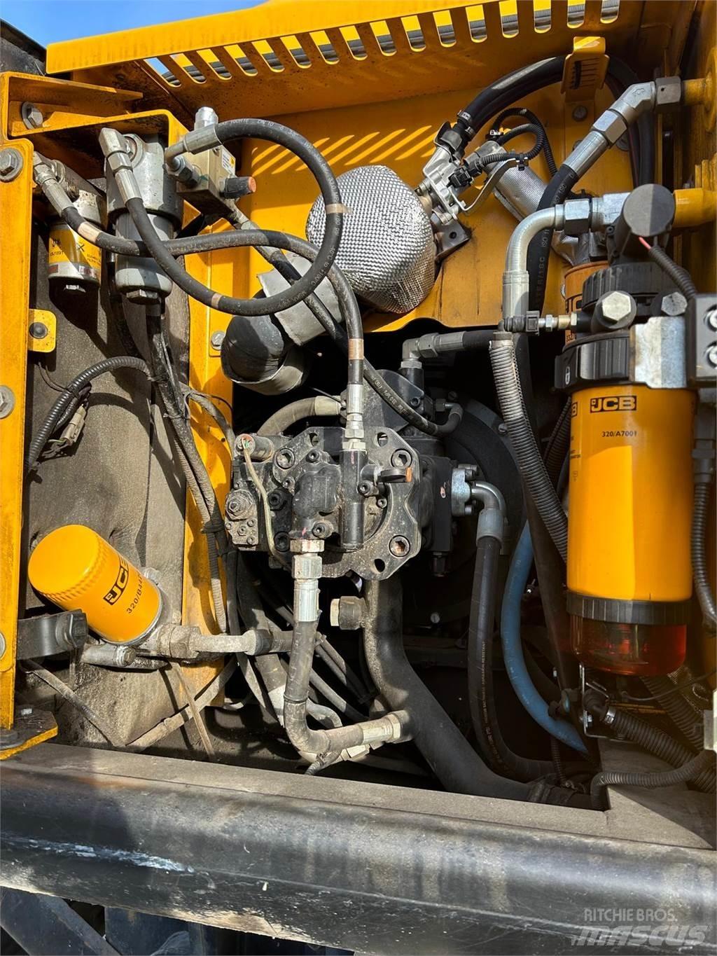 JCB JS175WMT4F Pelle sur pneus
