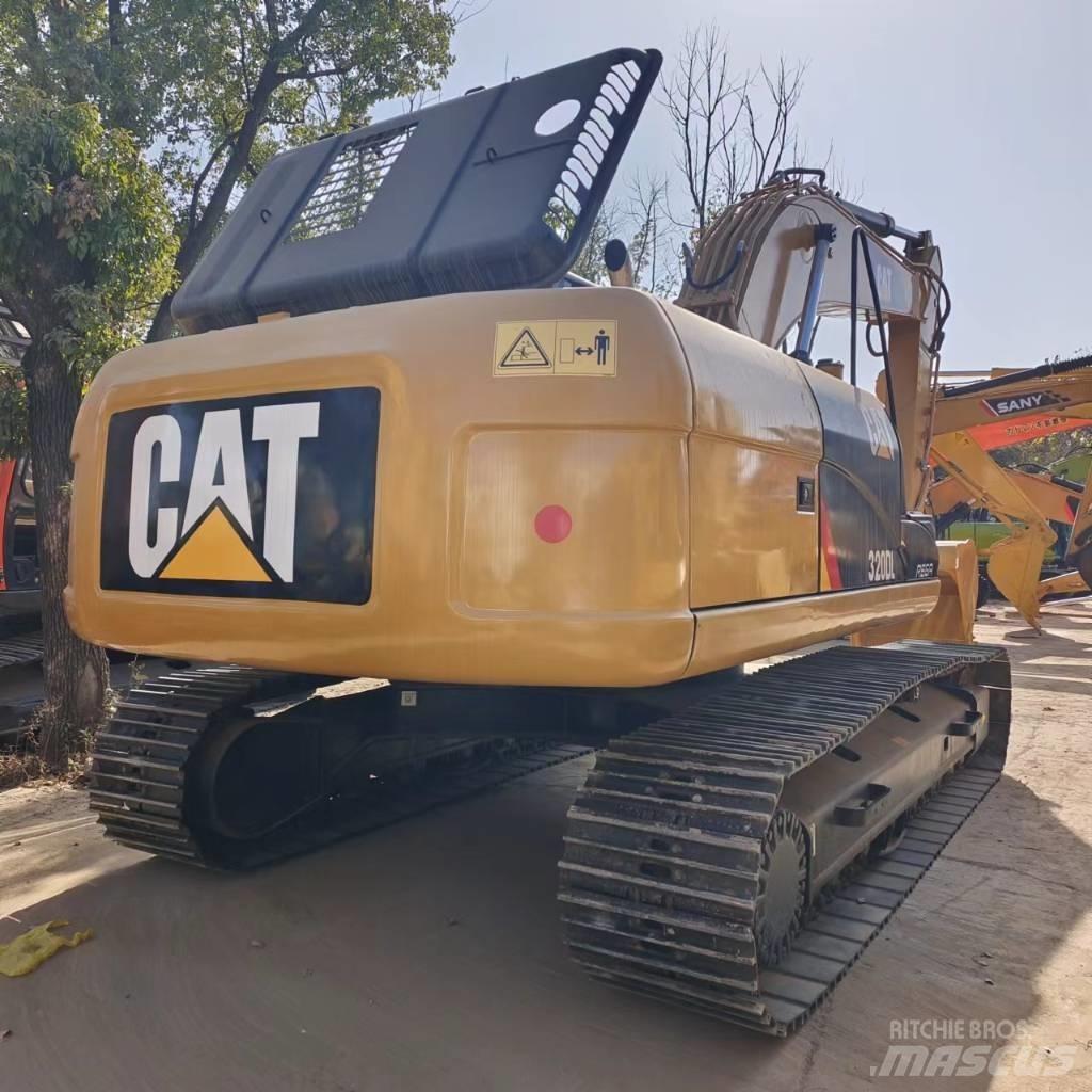 CAT 320 D Pelle sur chenilles