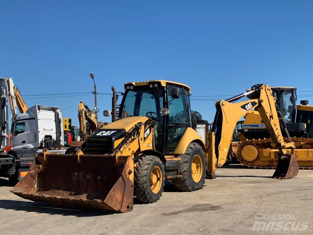 CAT 428 F Tractopelle