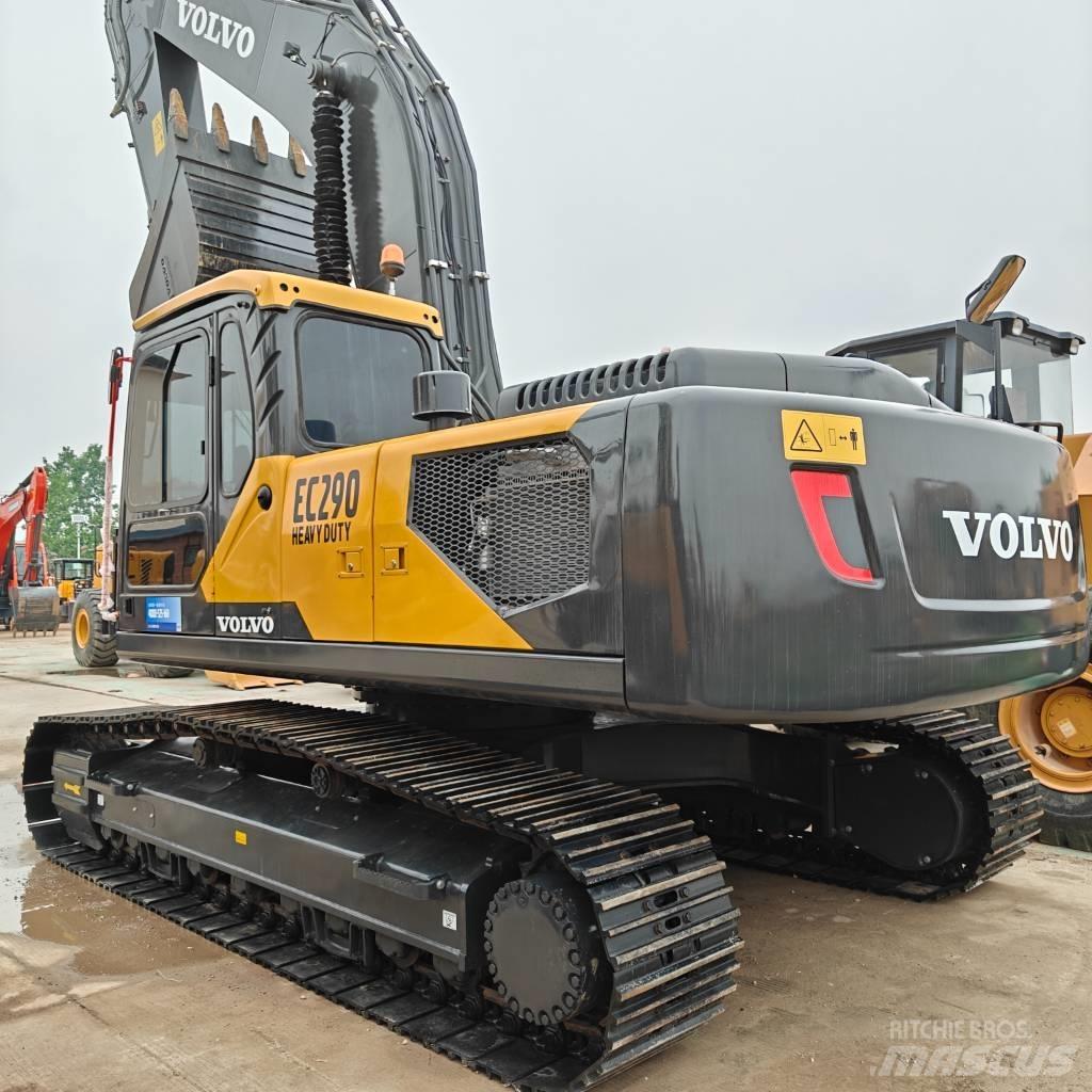 Volvo 290D Pelle sur chenilles