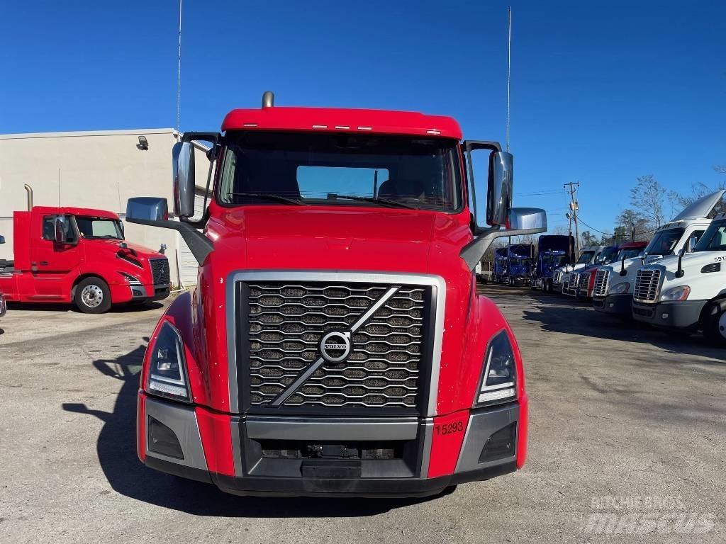 Volvo VNL64T300 Tracteur routier