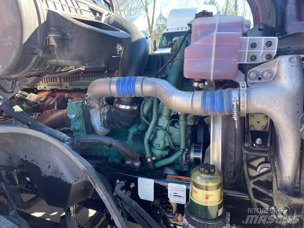 Volvo VNL64T300 Tracteur routier