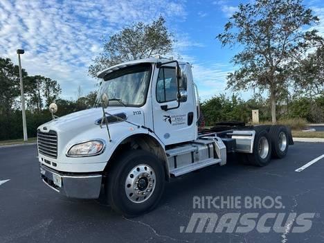 Freightliner M2 Tracteur routier