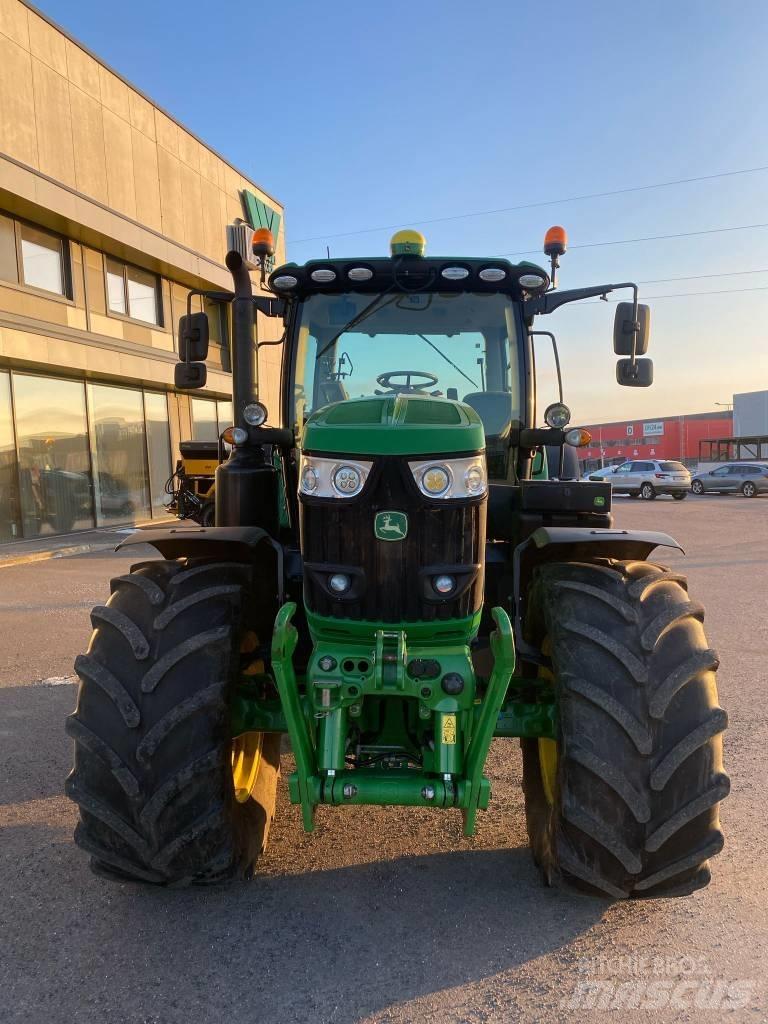 John Deere 6215 R Tracteur