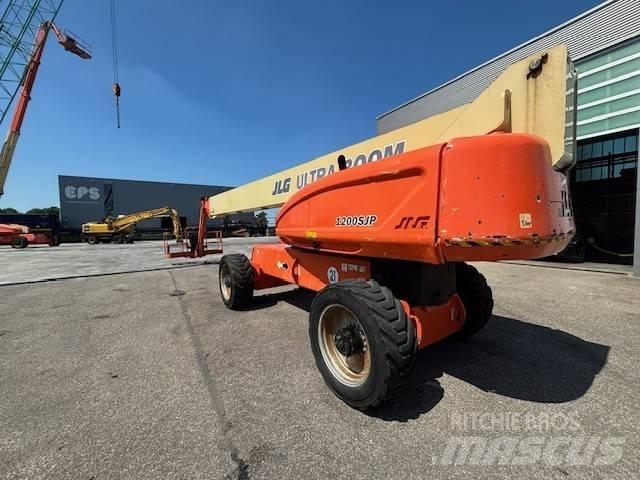 JLG 1200 SJP Nacelles télescopiques