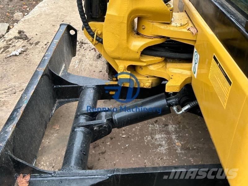 CAT 303.5 E Mini pelle < 7t
