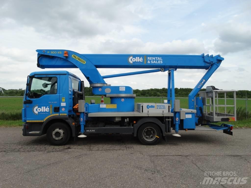 Palfinger P 300 KS Camion nacelle
