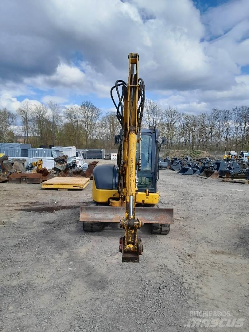 Komatsu PC55MR-3 Mini pelle < 7t