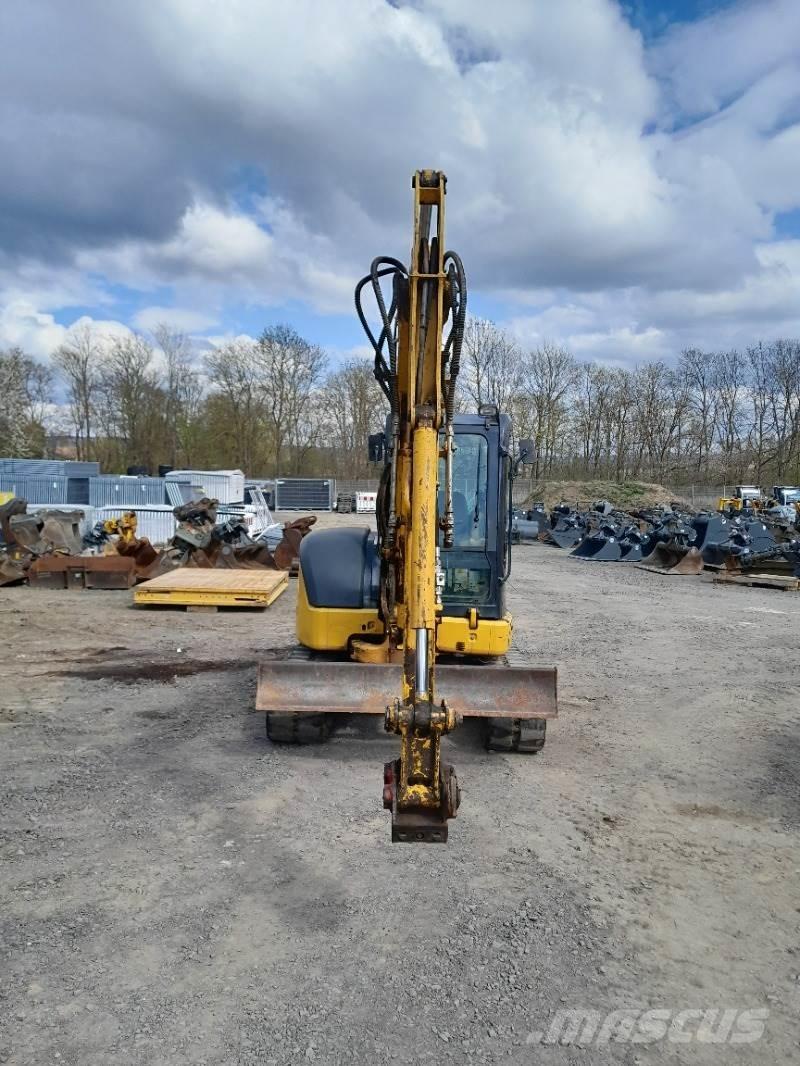 Komatsu PC55MR-3 Mini pelle < 7t