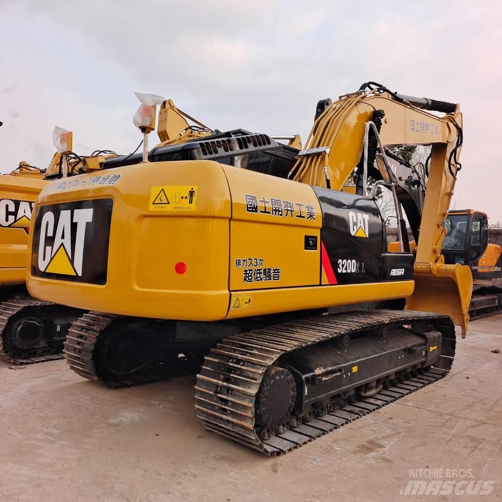 CAT 320D Pelle sur chenilles