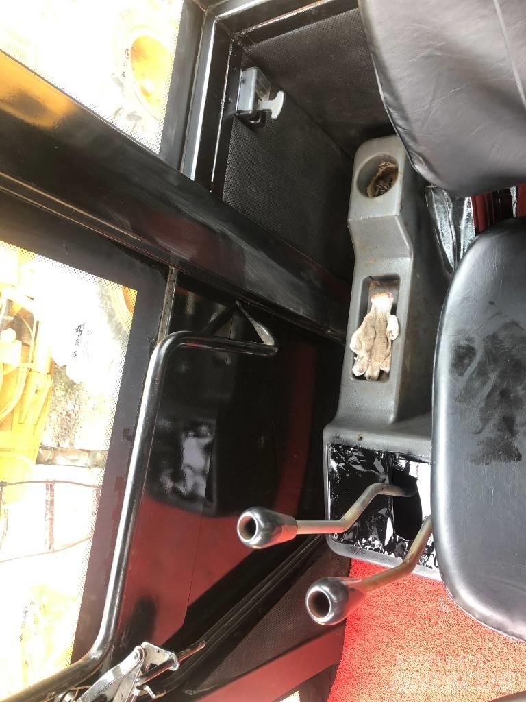 CAT 966 Chargeuse sur pneus