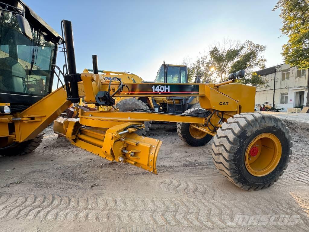 CAT 140 H Niveleuse