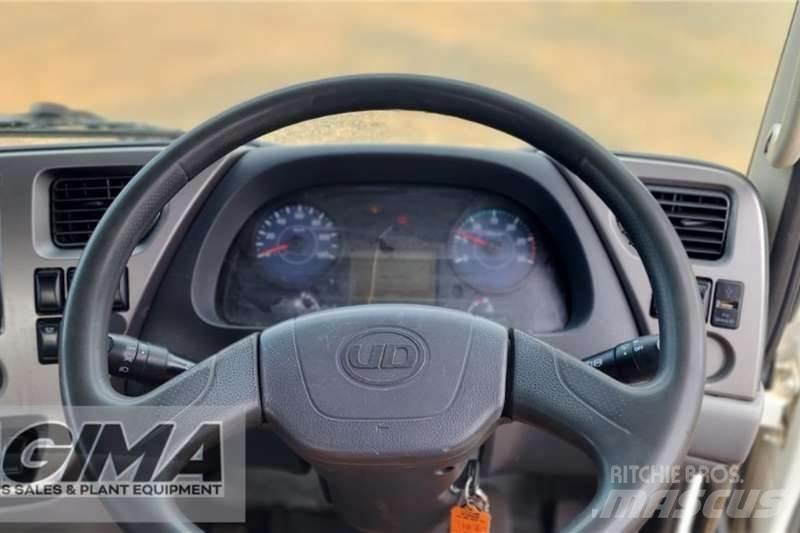 UD Croner PKE280 Autre camion
