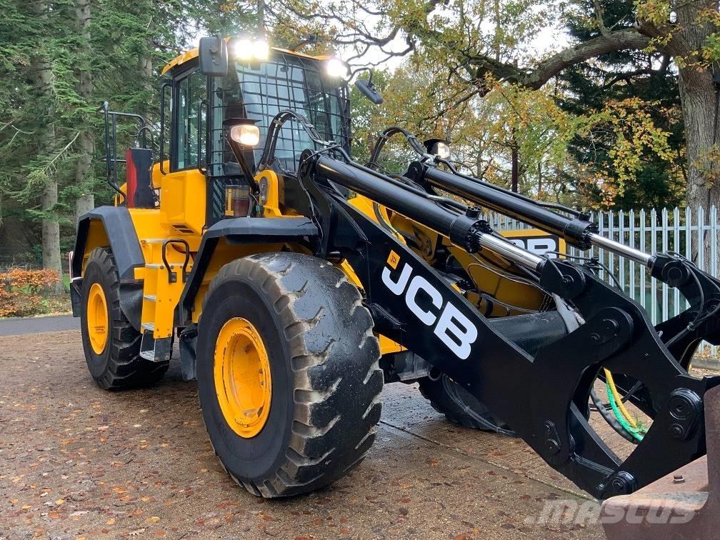JCB 457 HT Chargeuse sur pneus