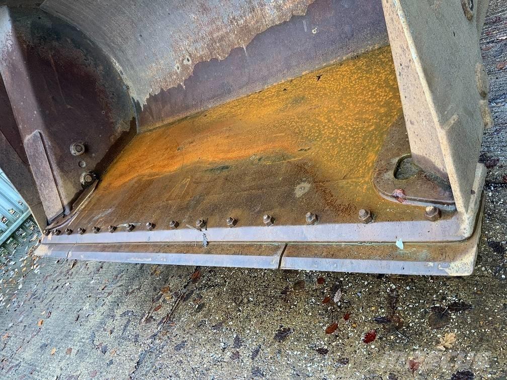 JCB 457 HT Chargeuse sur pneus