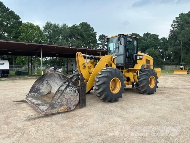 CAT 938M Chargeuse sur pneus
