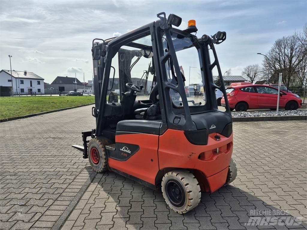 Linde E25 Chariots élévateurs électriques