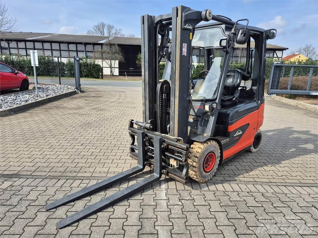Linde E25 Chariots élévateurs électriques