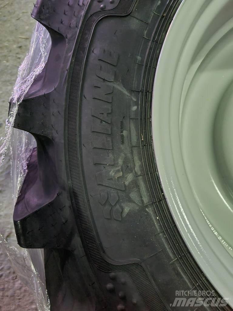 Alliance Agristar II Pneus, roues et jantes