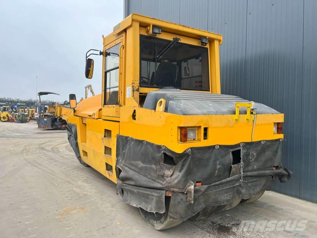CAT PS300B Rouleaux à pneumatiques