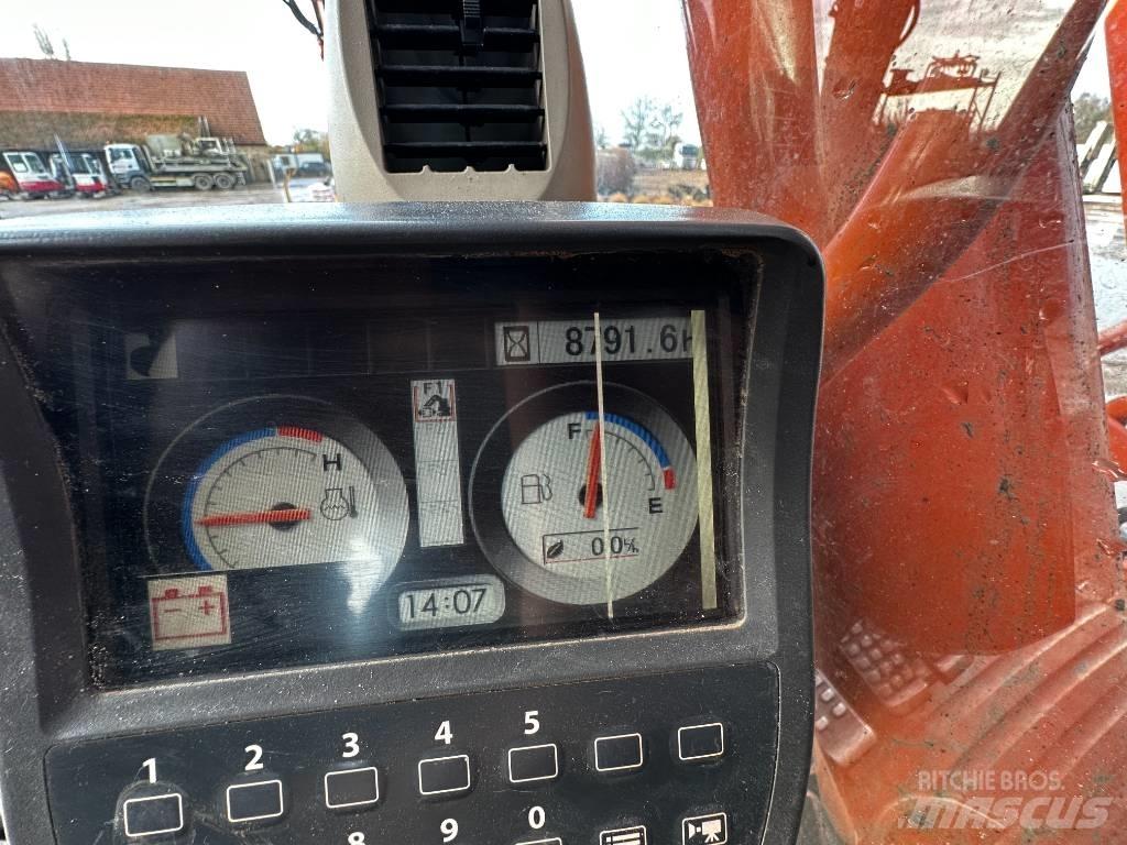 Hitachi ZX 280 LC N Pelle sur chenilles