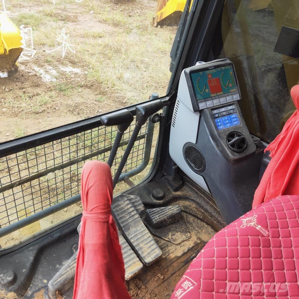 Komatsu PC200-8 Pelle sur chenilles