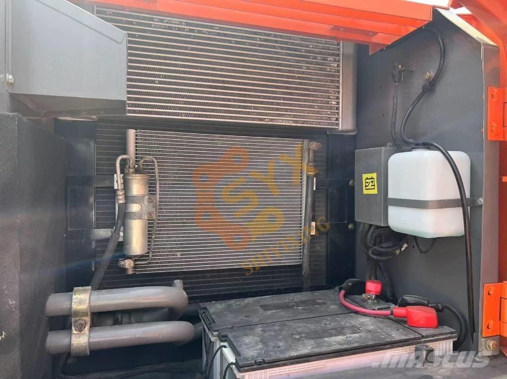 Hitachi ZX 200-3 G Pelle sur chenilles