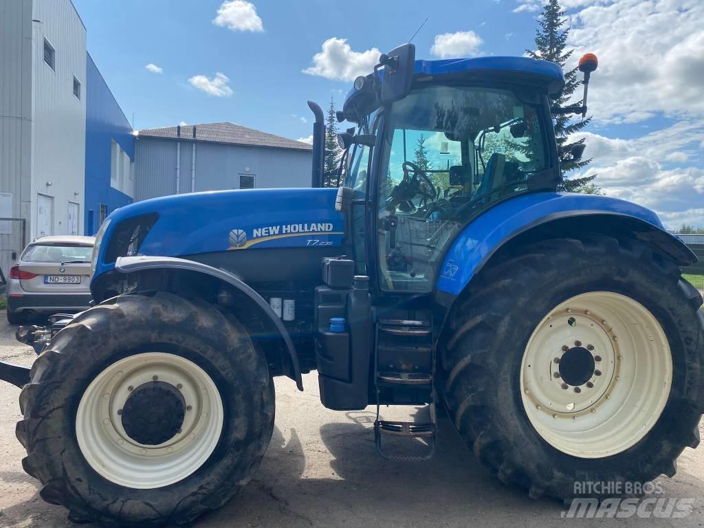 New Holland T 7.235 Tracteur