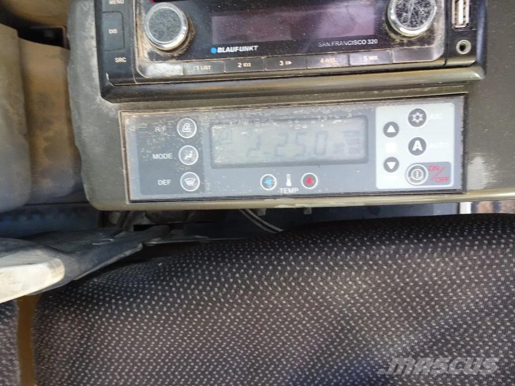 New Holland E235 Pelle sur chenilles