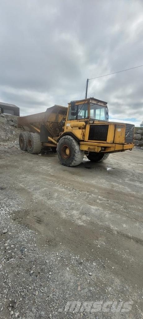 Volvo A 25 C Tombereau articulé