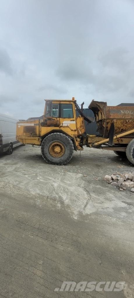 Volvo A 25 C Tombereau articulé